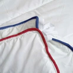 Couette 4 Saisons 240x260cm 3 Couettes En 1 -Doublures De Lit Soldes 2024 couette 4 saisons 240x260cm 3 couettes en 1 2