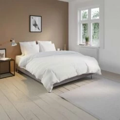 Couette Hypoallergénique Tempérée 300g -Doublures De Lit Soldes 2024 couette hypoallergenique temperee 300g 2