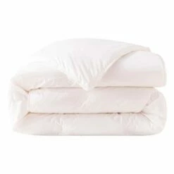 Couette Légère 140x200 Blanc En Polyester 200 G/m2 5 Couette Légère 140x200 Blanc En Polyester 200 G/m2 -Doublures De Lit Soldes 2024 couette legere 140x200 blanc en polyester 200 g m2 2
