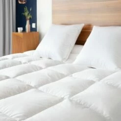 Couette Naturelle Chaude En Duvet Et Coton Bio King Size 300x250 Cm -Doublures De Lit Soldes 2024 couette naturelle chaude en duvet et coton bio king size 300x250 cm 2