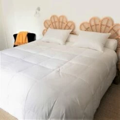 Couette Naturelle Légère Duvet D’oie Et Coton Bio King Size 280x240 -Doublures De Lit Soldes 2024 couette naturelle legere duvet d oie et coton bio king size 280x240 2