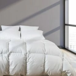 Couette Naturelle Tempérée 90% Duvet 220gr/ 200x200 Cm -Doublures De Lit Soldes 2024 couette naturelle temperee 90 duvet 220gr 200x200 cm 3