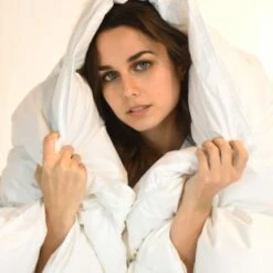 Couette Naturelle Tempérée 90% Duvet 220gr/ 200x200 Cm -Doublures De Lit Soldes 2024 couette naturelle temperee 90 duvet 220gr 200x200 cm 5