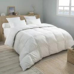 Couette Saphir Tempérée - 80% Duvet De Canard 240x260 Cm -Doublures De Lit Soldes 2024 couette saphir temperee 80 duvet de canard 240x260 cm 1
