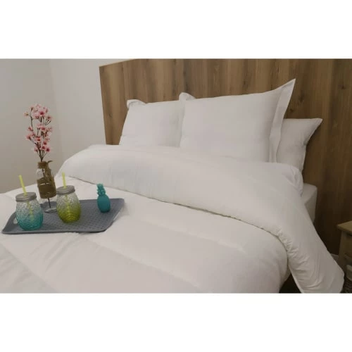 Couette Synthétique Légère été En Polyester Blanc 220x240 Cm 3 Couette Synthétique Légère été En Polyester Blanc 220x240 Cm – Image 3