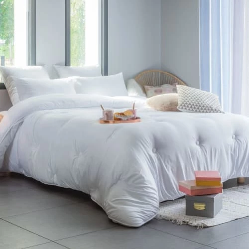 Couette Synthétique Tempérée 140x200 Cm 1 Couette Synthétique Tempérée 140x200 Cm