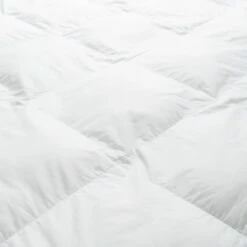 Couette TEMPEREE Toucher Duvet - Coton 220x240 Cm -Doublures De Lit Soldes 2024 couette temperee toucher duvet coton 220x240 cm 4