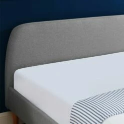 Lit 180x200 Gris Clair Avec Sommier à Lattes Et Tête De Lit -Doublures De Lit Soldes 2024 lit 180x200 gris clair avec sommier a lattes et tete de lit 3